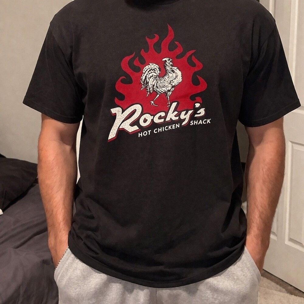 Rocky’s Hot Chicken Shack T-Shirt Unisex Large Charcoal Gray Graphic Logo